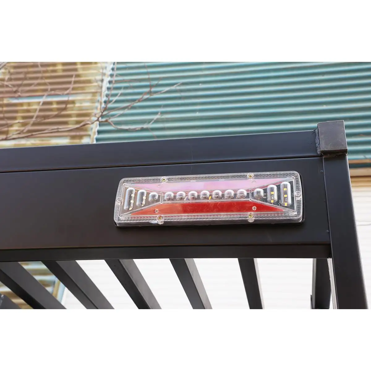 1.5-ton CPD-15 Details – Warning Light